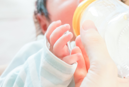 【寶寶不生病的奶瓶消毒法】消毒鍋必備？蒸氣和紫外線消毒差在哪？一次分析告訴你！