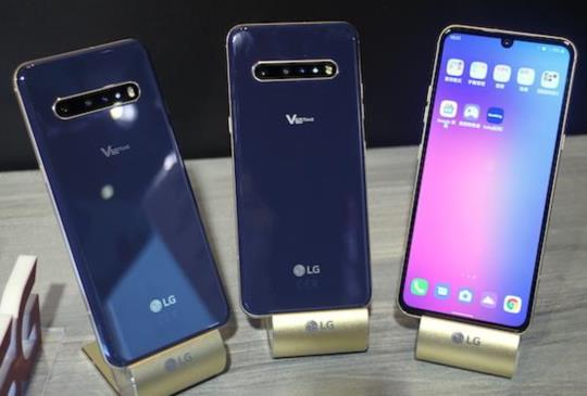 LG 推出 6.8 吋 OLED 雙螢 5G 手機 V60 ThinQ 5G Dual Screen