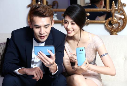 Galaxy S7 edge 新款式「冰湖藍」11 月台灣開賣