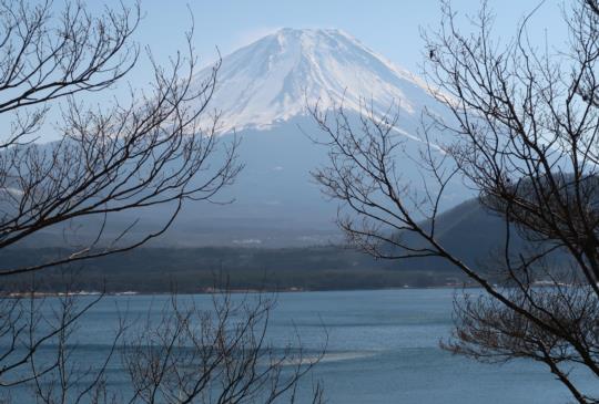 【日本。富士山】欣賞富士山的絕佳位置，正著看倒著看，看好看滿！