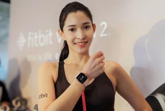 Fitbit 秋季新款智慧手錶 Versa 2 亮相，睡眠管理功能再升級預定 10 月下旬上市