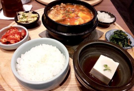 【不用飛出國，在台灣也能吃到韓國君王宮廷料理】