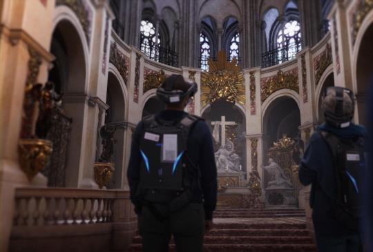 《永恆聖母院》世界巡迴首站高雄科工館登場  高市府與HTC攜手打造穿越時空沉浸式VR之旅