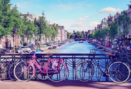 【荷蘭】搭電車漫遊迷人的運河城市：阿姆斯特丹