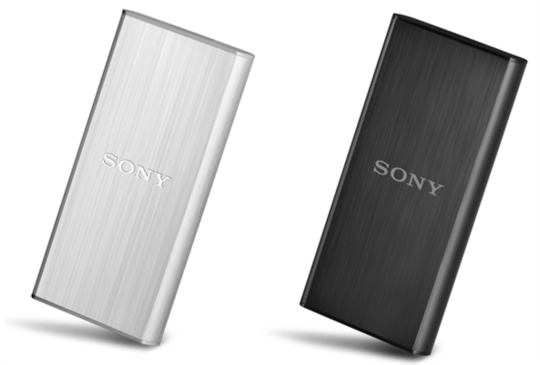 只有信用卡這麼大！Sony 外接式固態硬碟 SL-B 系列在台發表