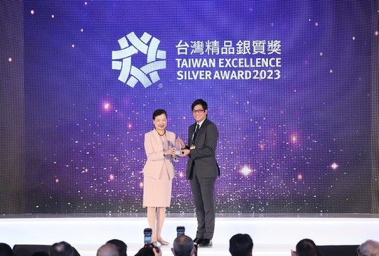 華城電能EVALUE智慧電動車充電樁 榮獲「台灣精品銀質獎」