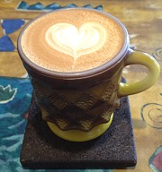基隆【Debut Café德佈咖啡】～帶你進入咖啡和甜點的香氣氛圍