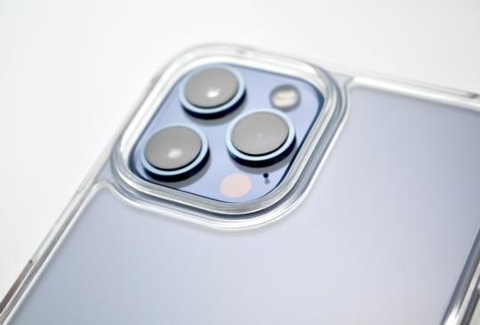 iPhone 12 Pro Max 保護殼怎麼買？挑選重點看什麼？透明殼篇