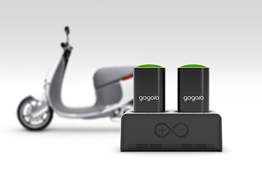 Gogoro GoCharger 智慧電池座誕生，並預告手機與手錶智慧解鎖功能將推出