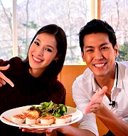 衛視中文台《世界我做煮》陳德烈與國際名模Akemi同遊北海道、一塊泡湯吃美食 超幸福！