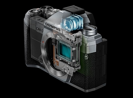 Olympus-E-M5-Mark-III-camera-4-2.jpg
