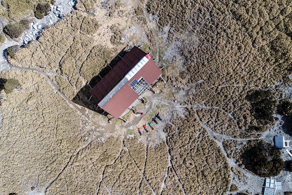 06.E06段志豪-南湖山屋 DJI_0119.jpg