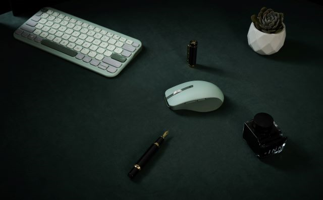 ASUS SmartO MD200 Silent Plus靜音滑鼠結合時尚外型與人體工學設計.jpg