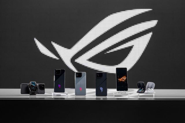 ROG Phone 8 Series在發表會中震撼現身.jpg