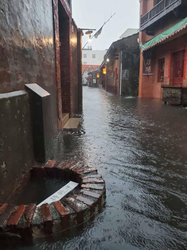 圖 _ 鹿港古蹟的觀光亮點「半邊井」.jpg