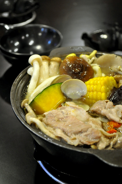御饌鼎皇一鍋一燒(社頭店) - 養生菇菇鍋