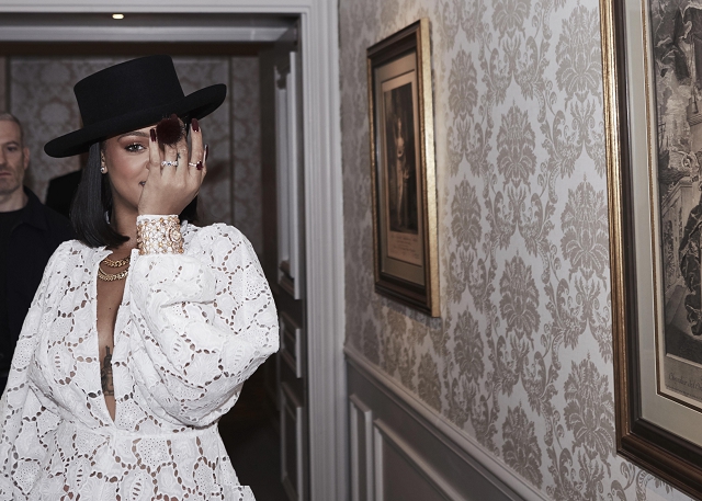 (015) Rihanna wears Chopard to the LVMH Prize, Par