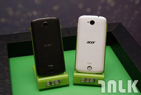 Acer Liquid Z530 2.JPG