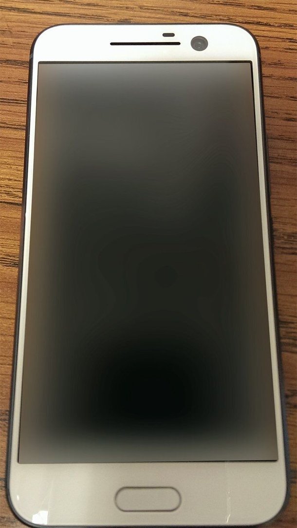 HTC One M10.jpg