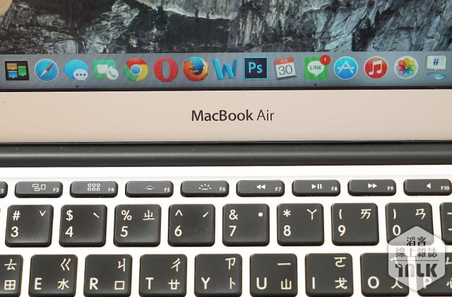 Apple Macbook vs Macbook Air 6.JPG