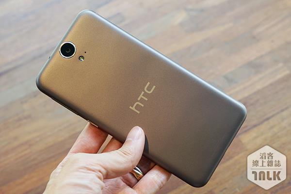 HTC One E9 dual sim 4.JPG