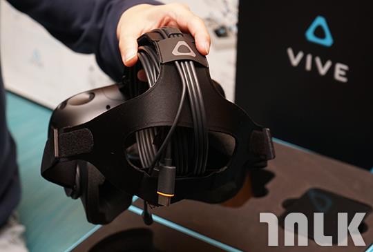 HTC Vive 24.JPG