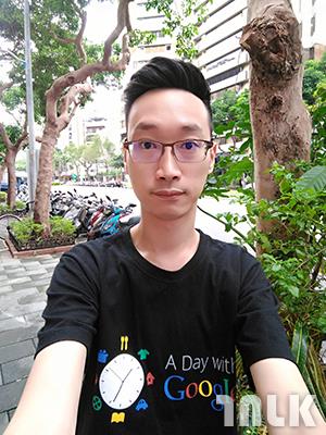 ASUS ZenFone Selfie 前鏡頭 1.jpg