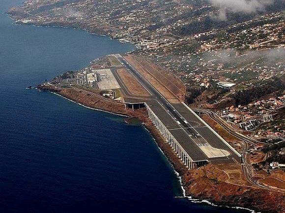 Madeira-Airport-Ten-most-dangerous-airports-to-lan