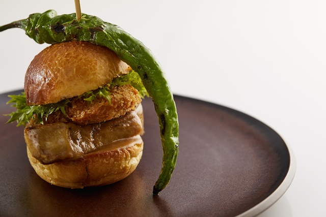 Oyster Burger with Foie Gras 生蠔鴨肝漢堡.jpg