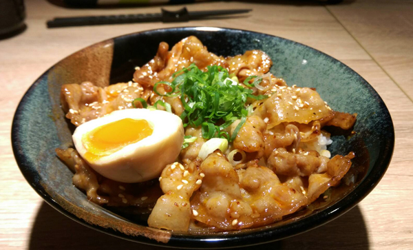 梅花豬肉丼
