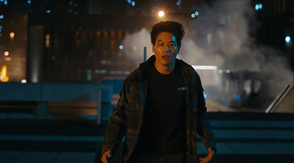 KI-HONG-LEE-in-MAZE.jpg